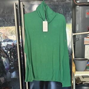 Trendy Queen Green turtleneck Pullover